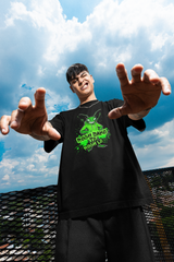UNSTOPPABLE ROACH Oversized Wit Tee –  Cockroach Revolution Collection